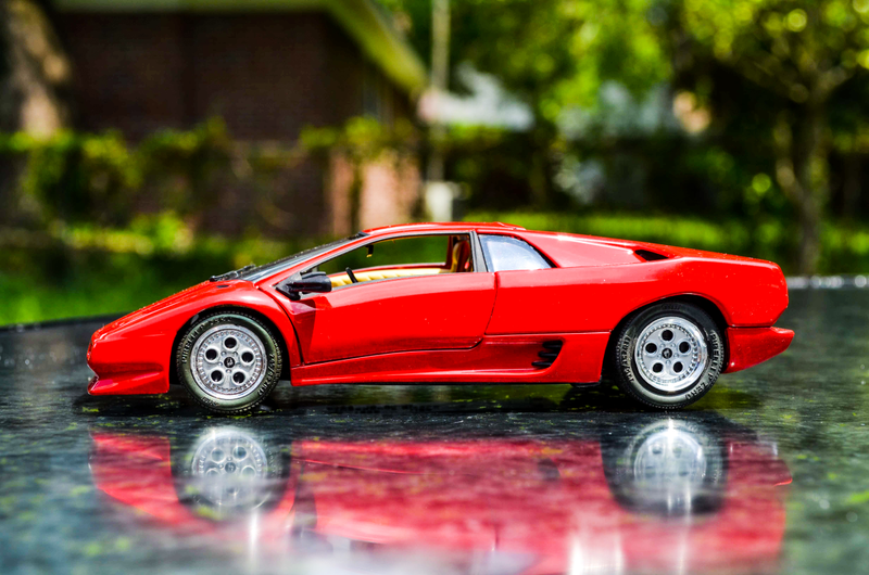 Illustration for article titled Car Week: The '90s - Diablo Rosso Edition